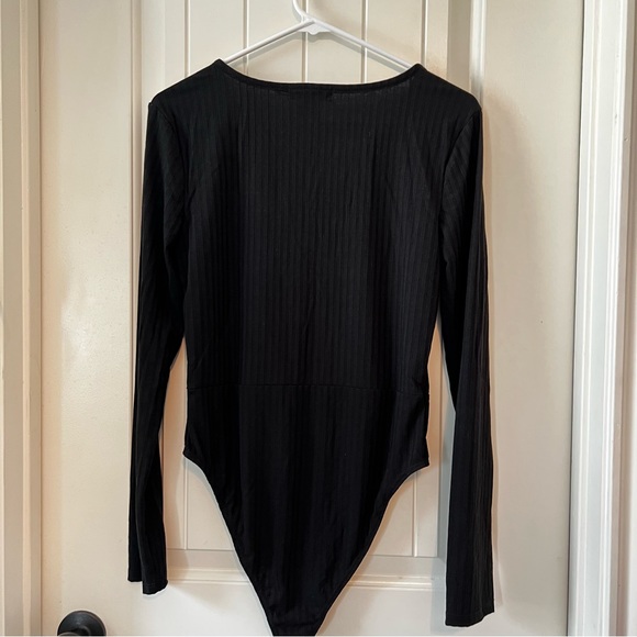 Love Cameron Black Long Sleeve Deep V-Neck Embellished Bodysuit Snap Chic comfy - Picture 3 of 11